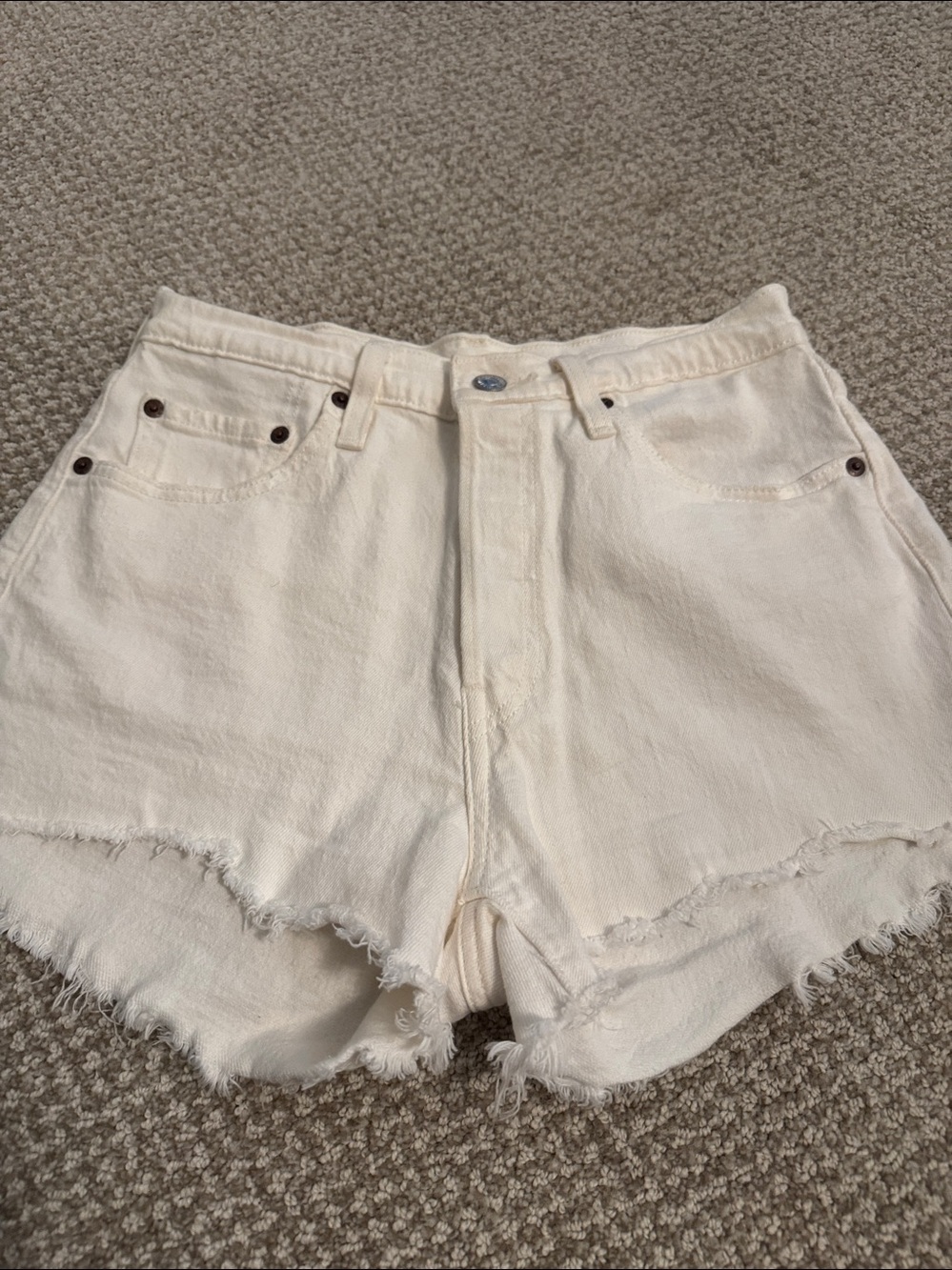 Levi's 501 White Shorts W27